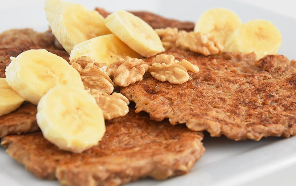 oat-banana-pancakes